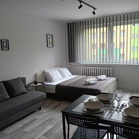 Apartamenty Oswiecim Klimatyzacja Air-Conditioned Εξωτερικό φωτογραφία